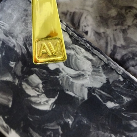 Adrienne Vittadini Travel Duffel Weekender Bag - Picture 5 of 7